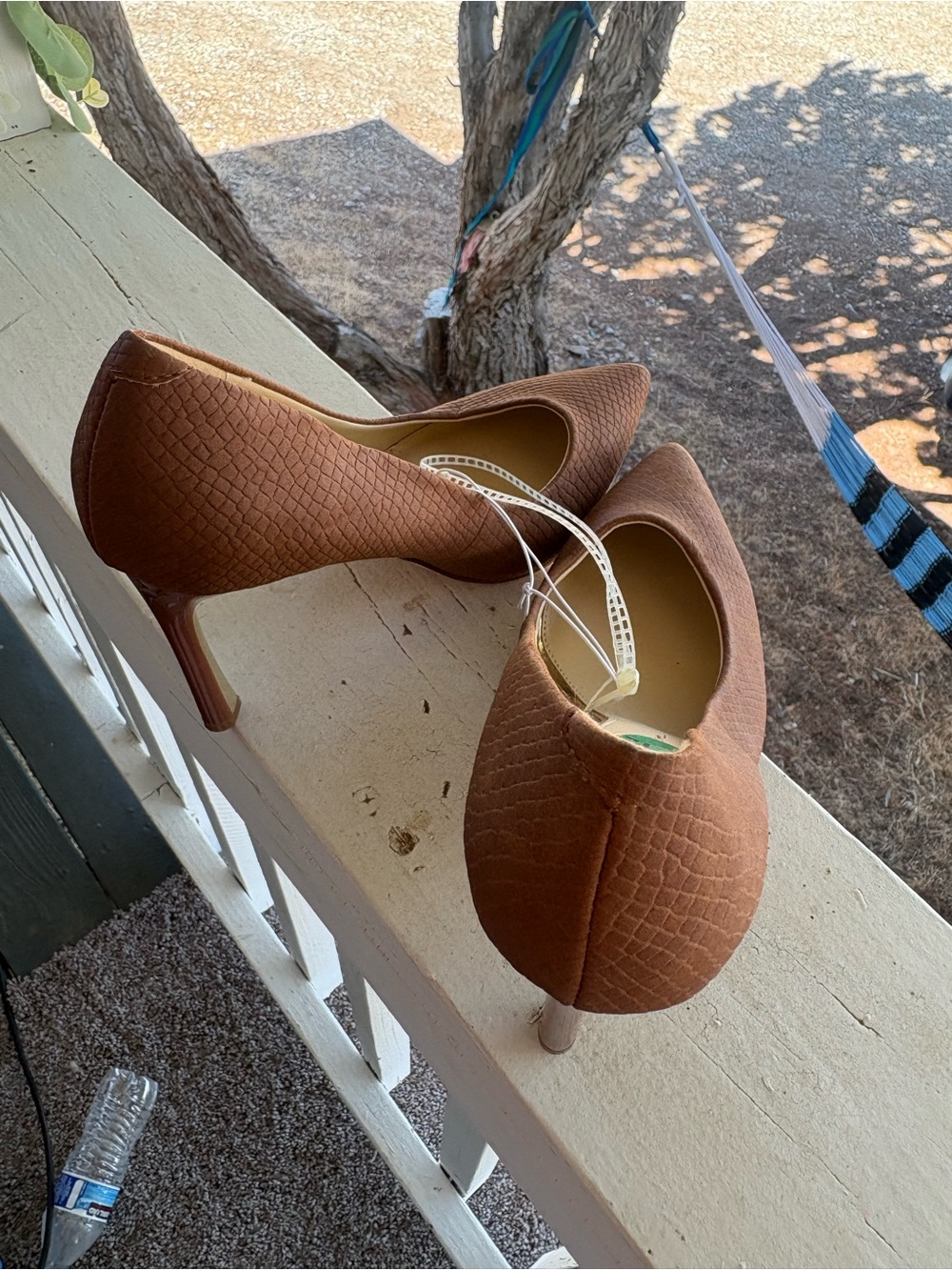 Jessica Simpson Brown Textured Pointed-Toe Heels